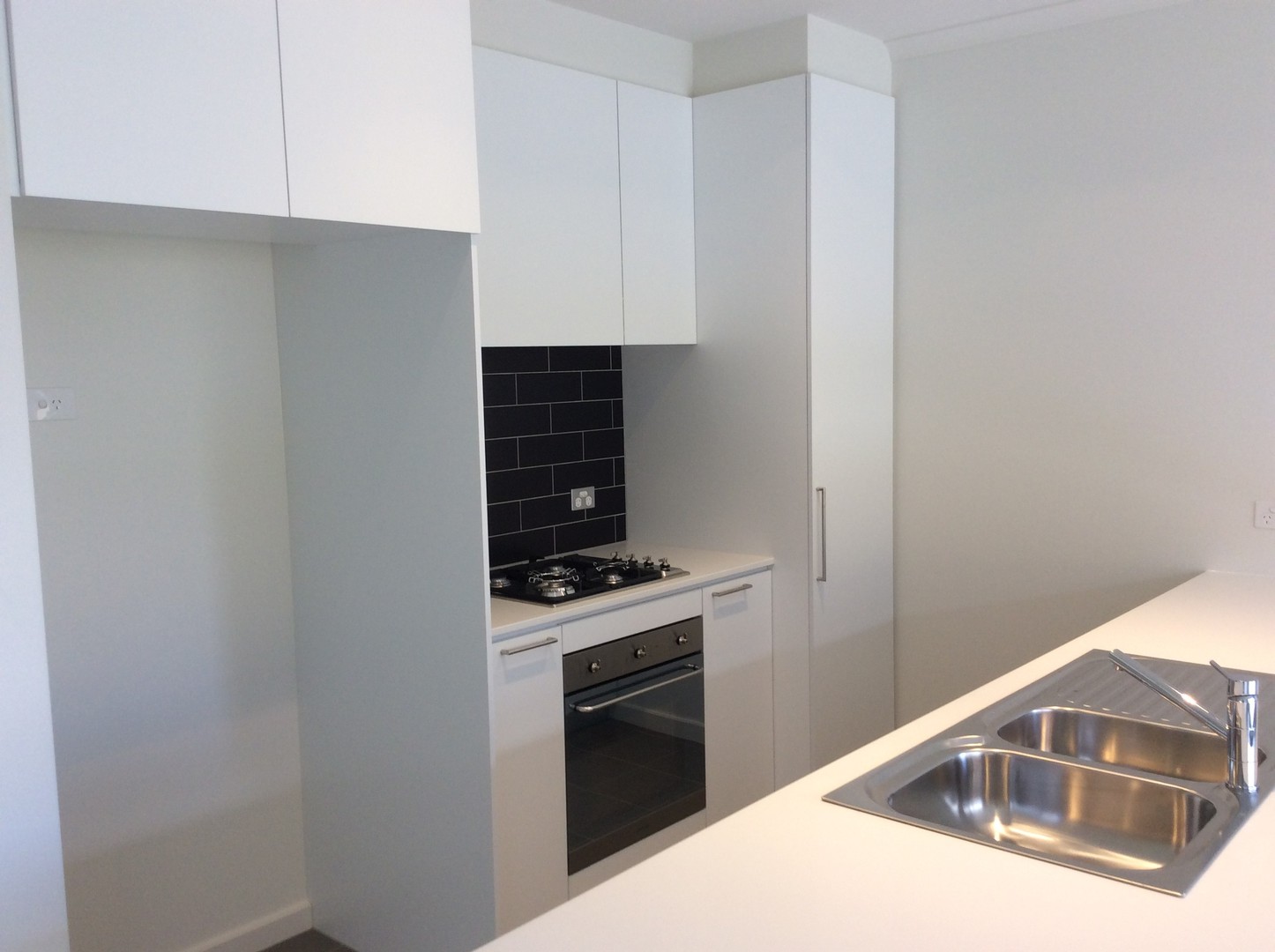 16 Cascades Wy, Wantirna South, VIC 3152, Wantirna South - Thumbnail 2