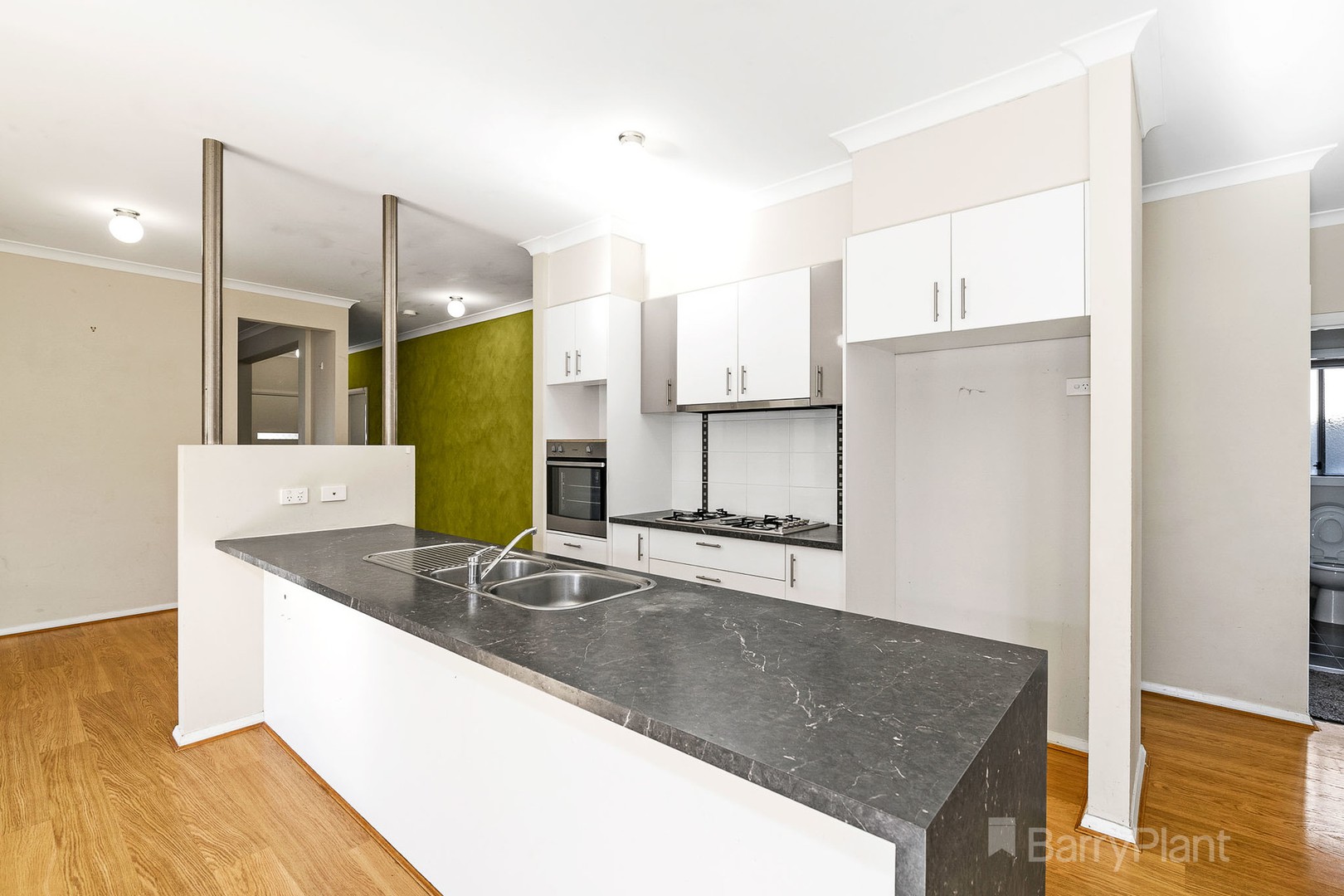 16 Caspian Chase, Pakenham, VIC 3810, Pakenham - Thumbnail 3