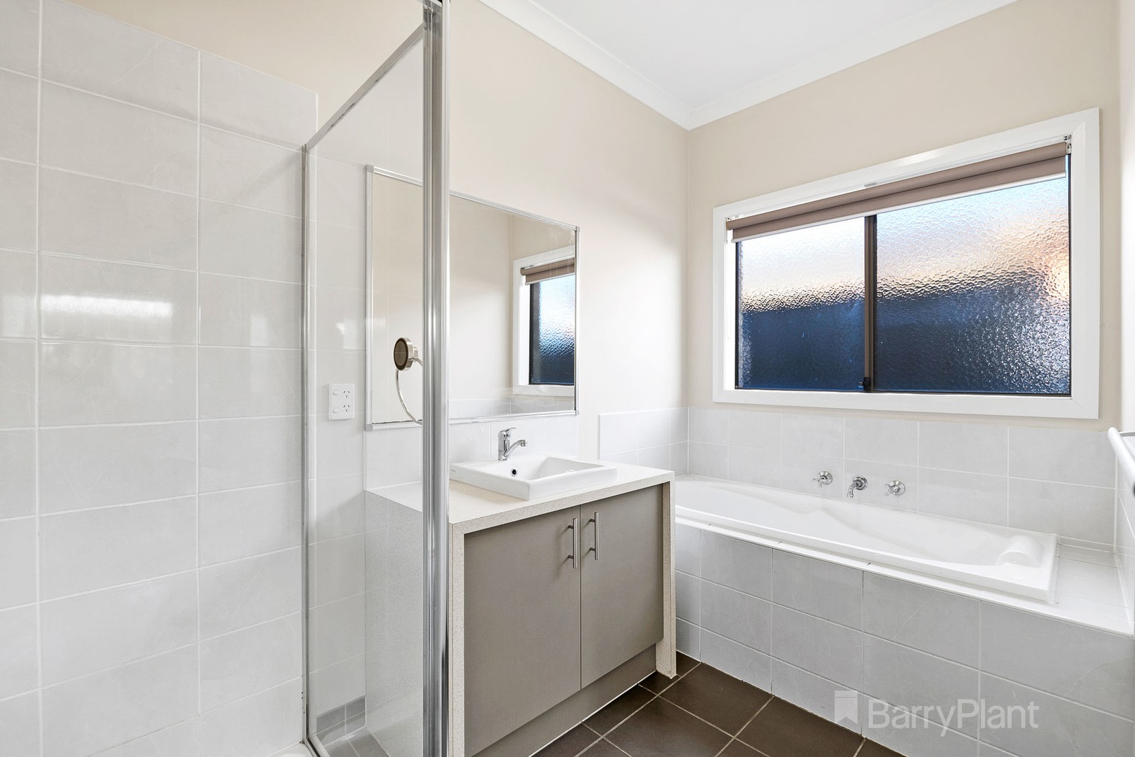 16 Caspian Chase, Pakenham, VIC 3810, Pakenham - Thumbnail 8