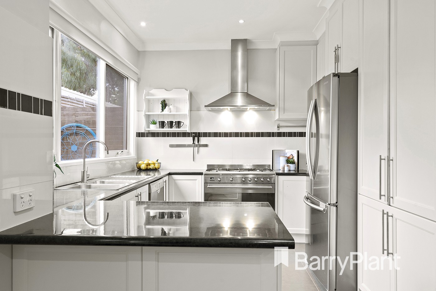 16 Cave Hill Road, Lilydale, VIC 3140, Lilydale - Thumbnail 3