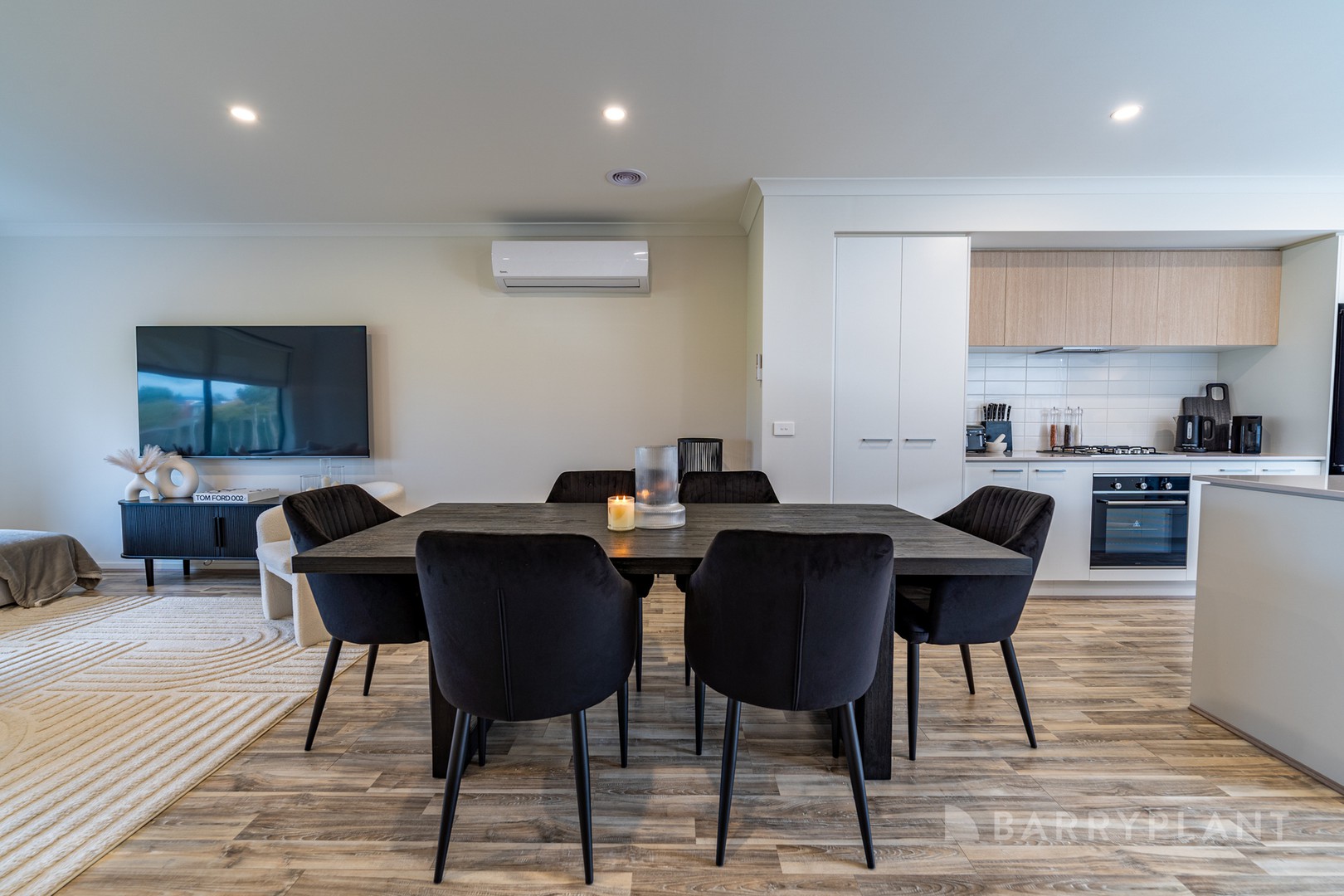 16 Cecil Walk, Mickleham, VIC 3064, Mickleham - Thumbnail 5