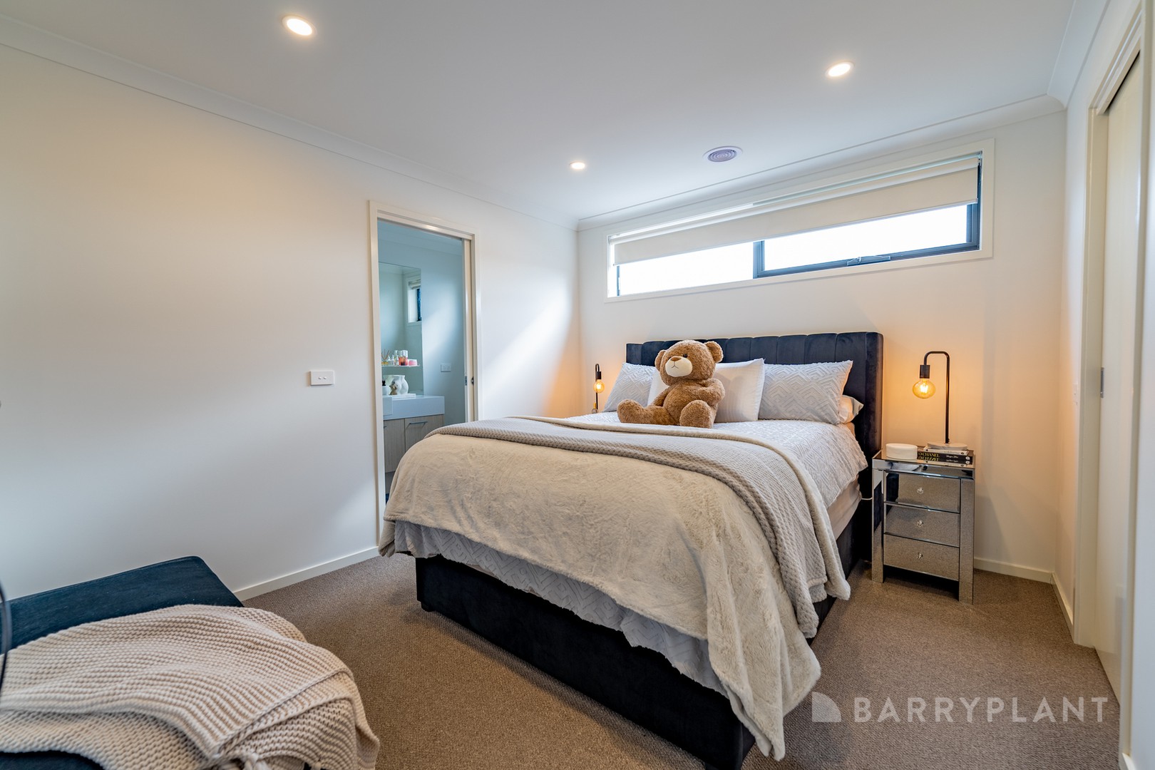 16 Cecil Walk, Mickleham, VIC 3064, Mickleham - Thumbnail 4