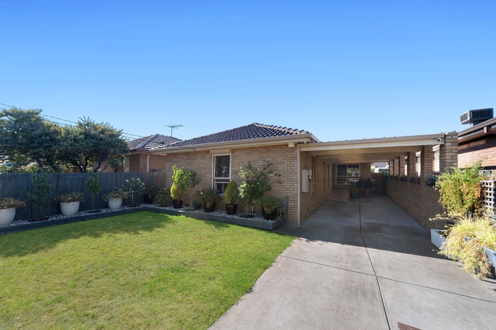 16 Central Avenue, Altona Meadows, VIC 3028 - Thumbnail 2 - 22/06/2026