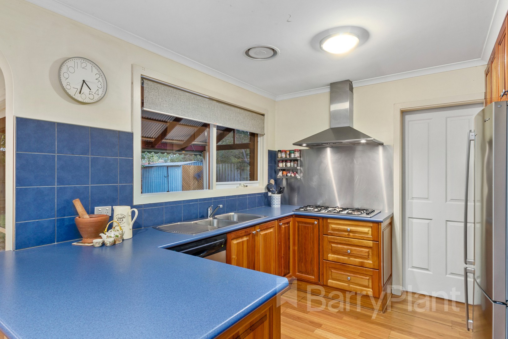 16 Chelmsford Court, Ferntree Gully, VIC 3156, Ferntree Gully - Thumbnail 3
