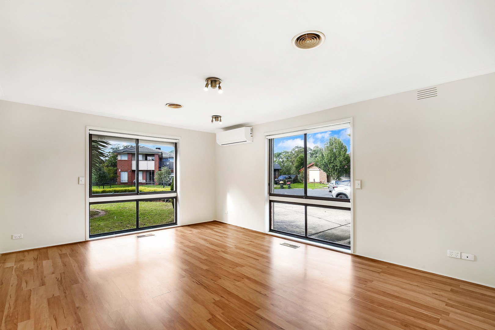 16 Chisholm Court, Mill Park, VIC 3082 - Thumbnail 2 - 10/06/2026