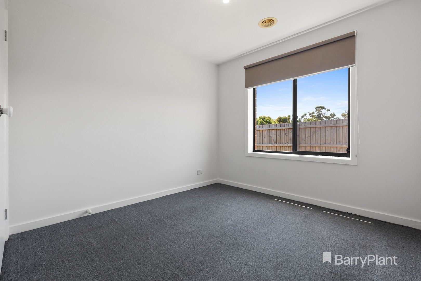 16 Chiswick Crescent, Drouin, VIC 3818, Drouin - Thumbnail 6