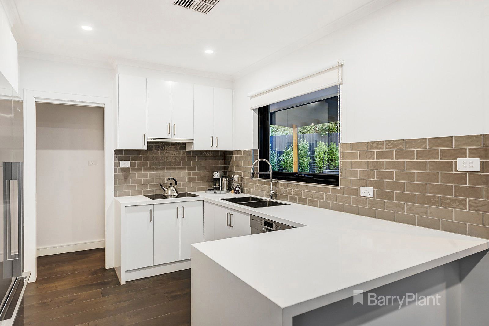 16 Clauscen Street, Templestowe Lower, VIC 3107, Templestowe Lower - Thumbnail 3