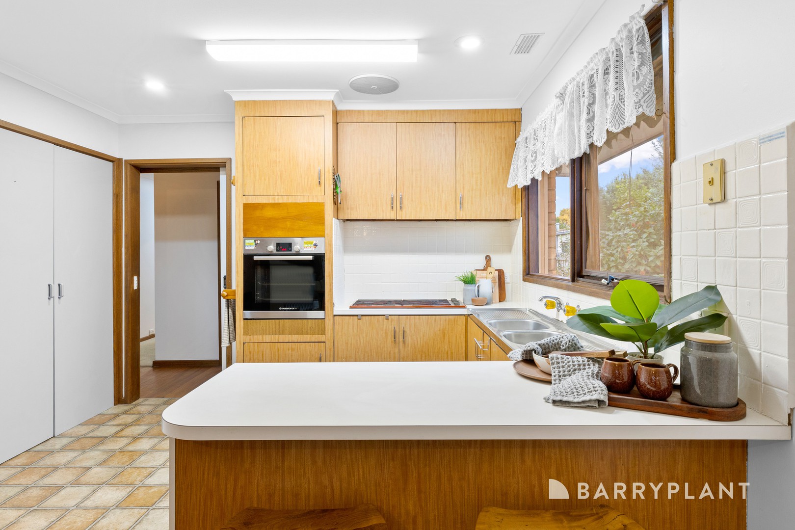 16 Clifford Street, Bayswater, VIC 3153, Bayswater - Thumbnail 4