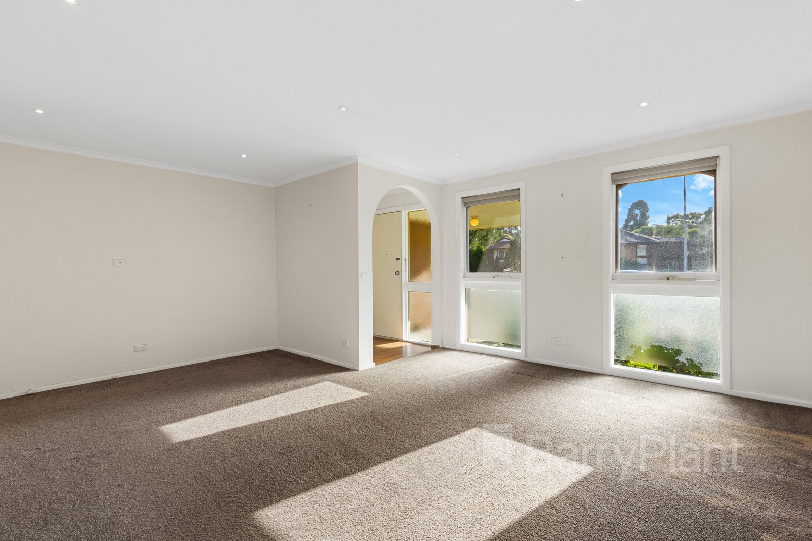 16 Cloverlea Drive, Wantirna, VIC 3152, Wantirna - Thumbnail 2