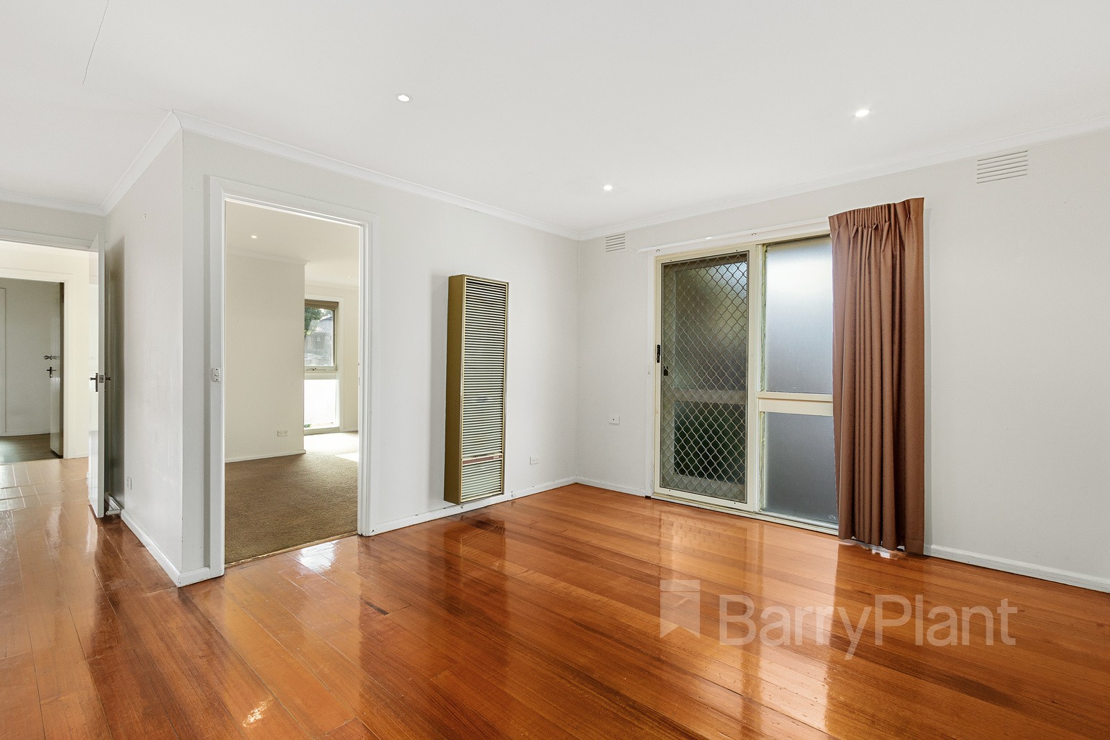 16 Cloverlea Drive, Wantirna, VIC 3152, Wantirna - Thumbnail 3
