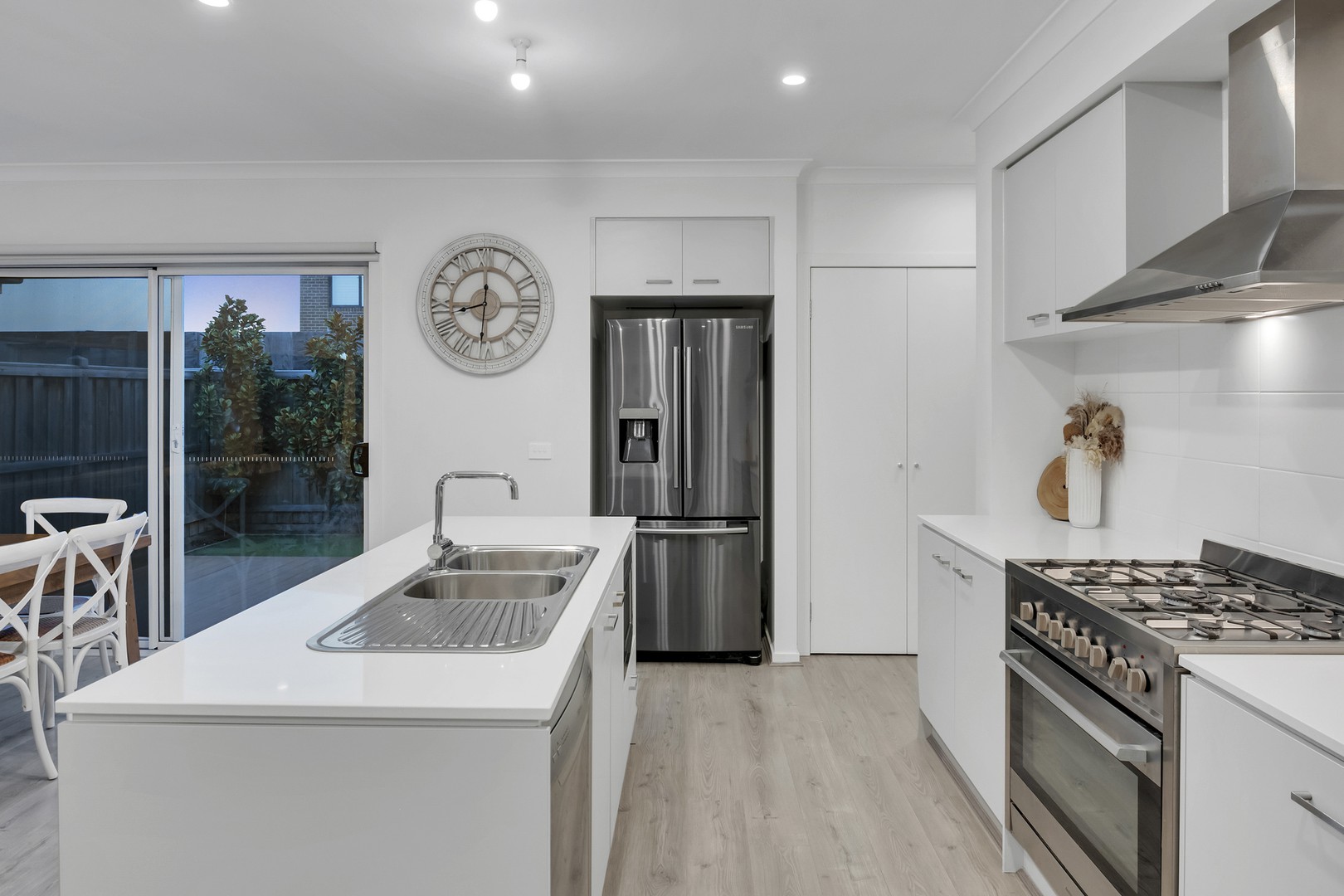 16 Cochrane Avenue, Mickleham, VIC 3064 - Thumbnail 1 - 29/01/2025