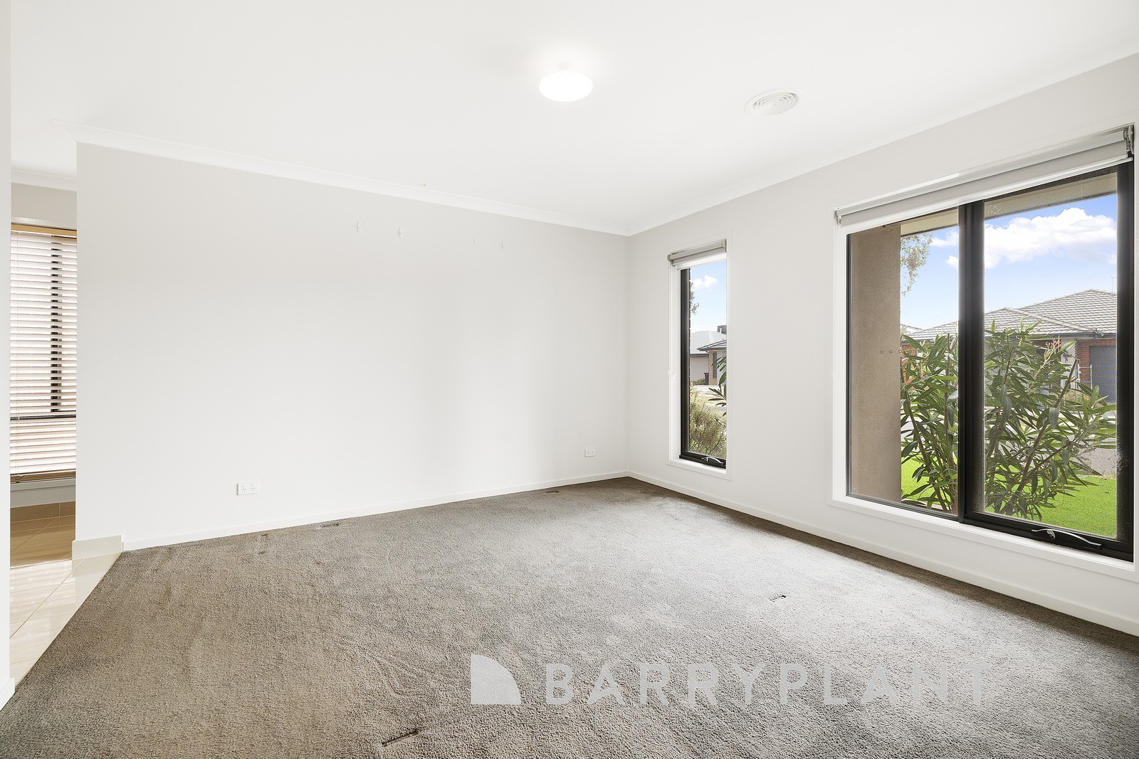 16 Colonial Way, Harkness, VIC 3337, Harkness - Thumbnail 8