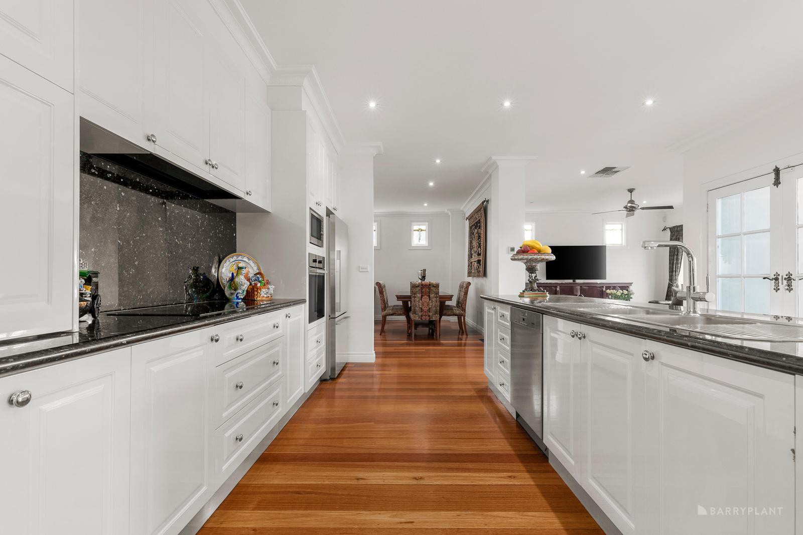 16 Coromandel Court, Bulleen, VIC 3105 - Thumbnail 2 - 11/11/2024