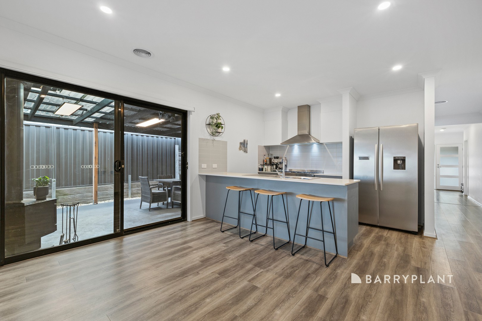 16 Corvara Way, Pakenham, VIC 3810, Pakenham - Thumbnail 3