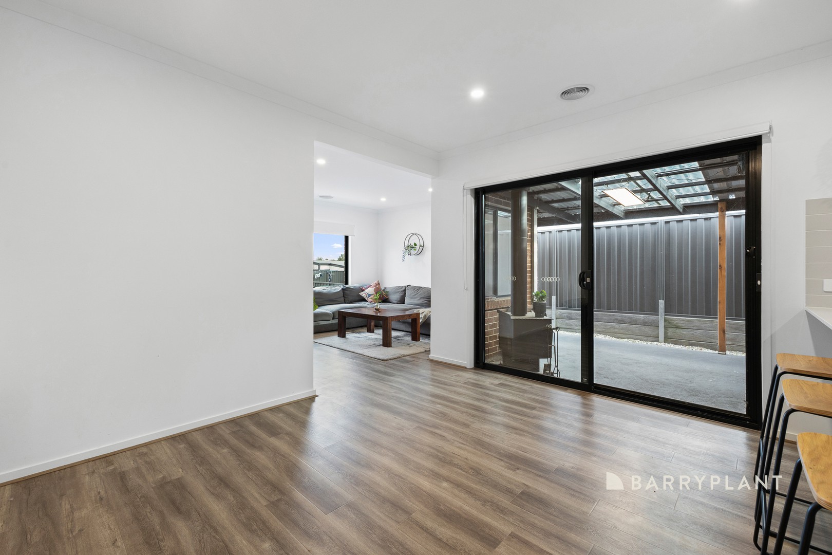 16 Corvara Way, Pakenham, VIC 3810, Pakenham - Thumbnail 4