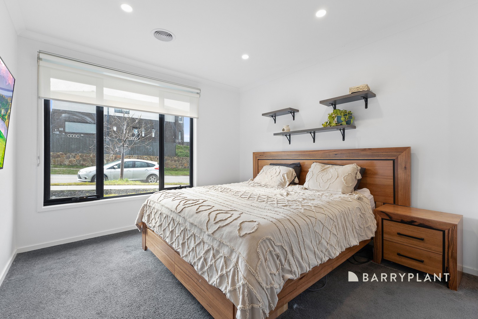 16 Corvara Way, Pakenham, VIC 3810, Pakenham - Thumbnail 7