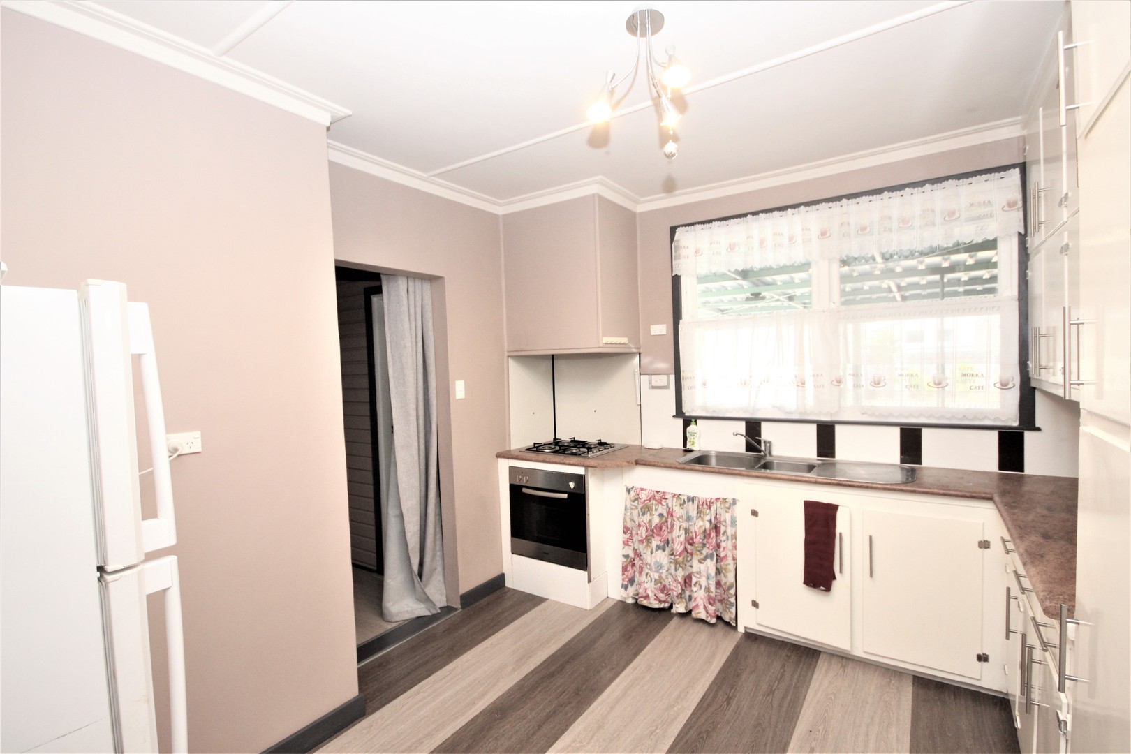 16 Curlew Crescent, Norlane, VIC 3214, Norlane - Thumbnail 3