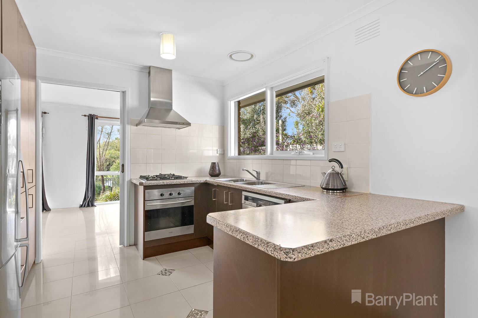 16 Darling Way, Narre Warren, VIC 3805, Narre Warren - Thumbnail 3