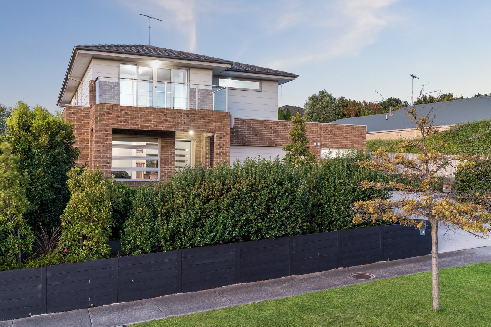 16 Dartmoor Drive, Highton, VIC 3216, Highton - Thumbnail 2