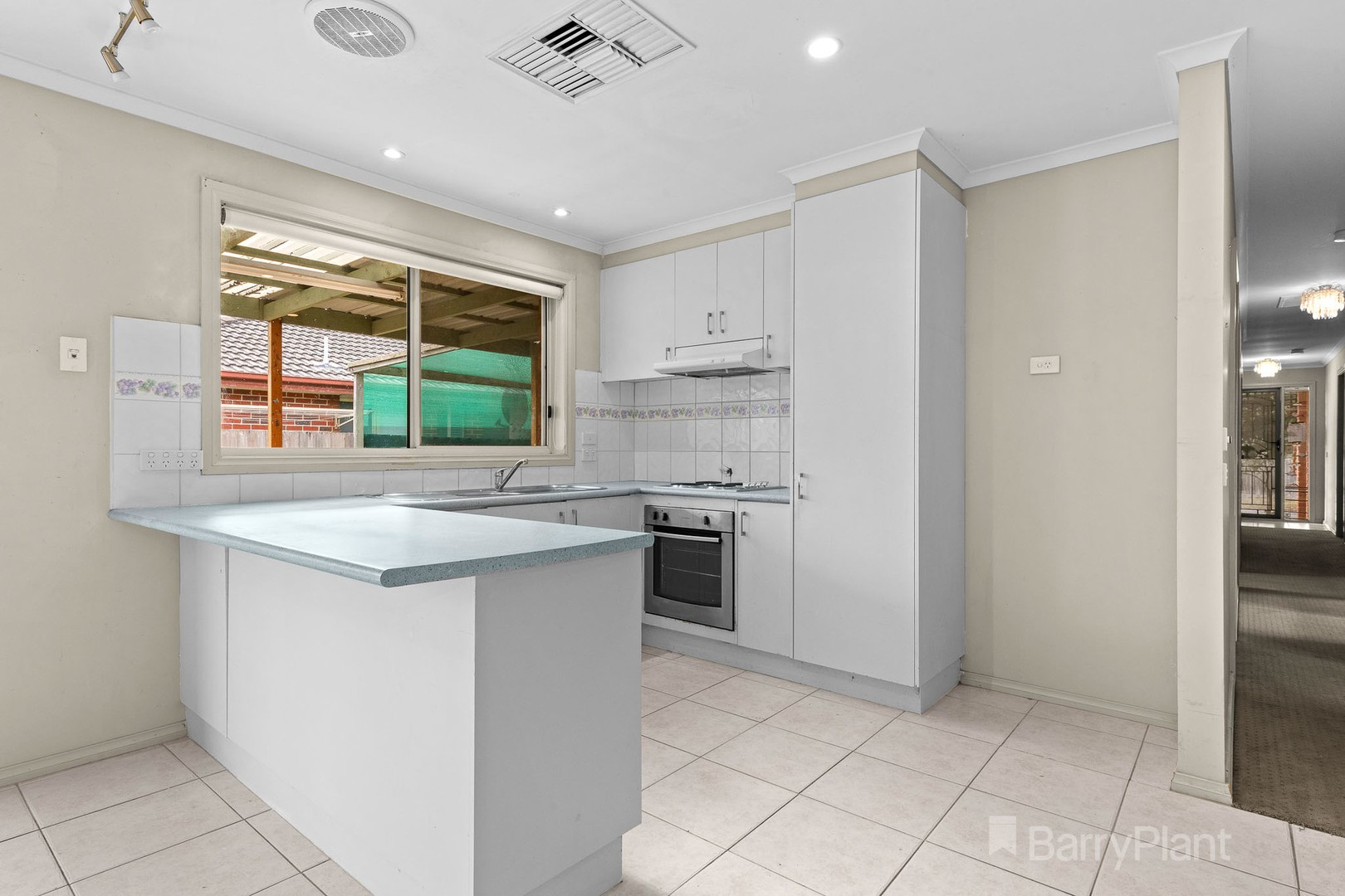 16 Darvell Court, Pakenham, VIC 3810, Pakenham - Thumbnail 3
