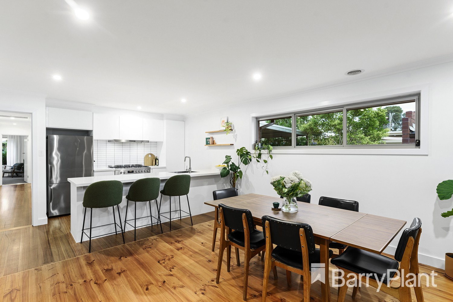 16 Dilkara Avenue, Bundoora, VIC 3083, Bundoora - Thumbnail 2