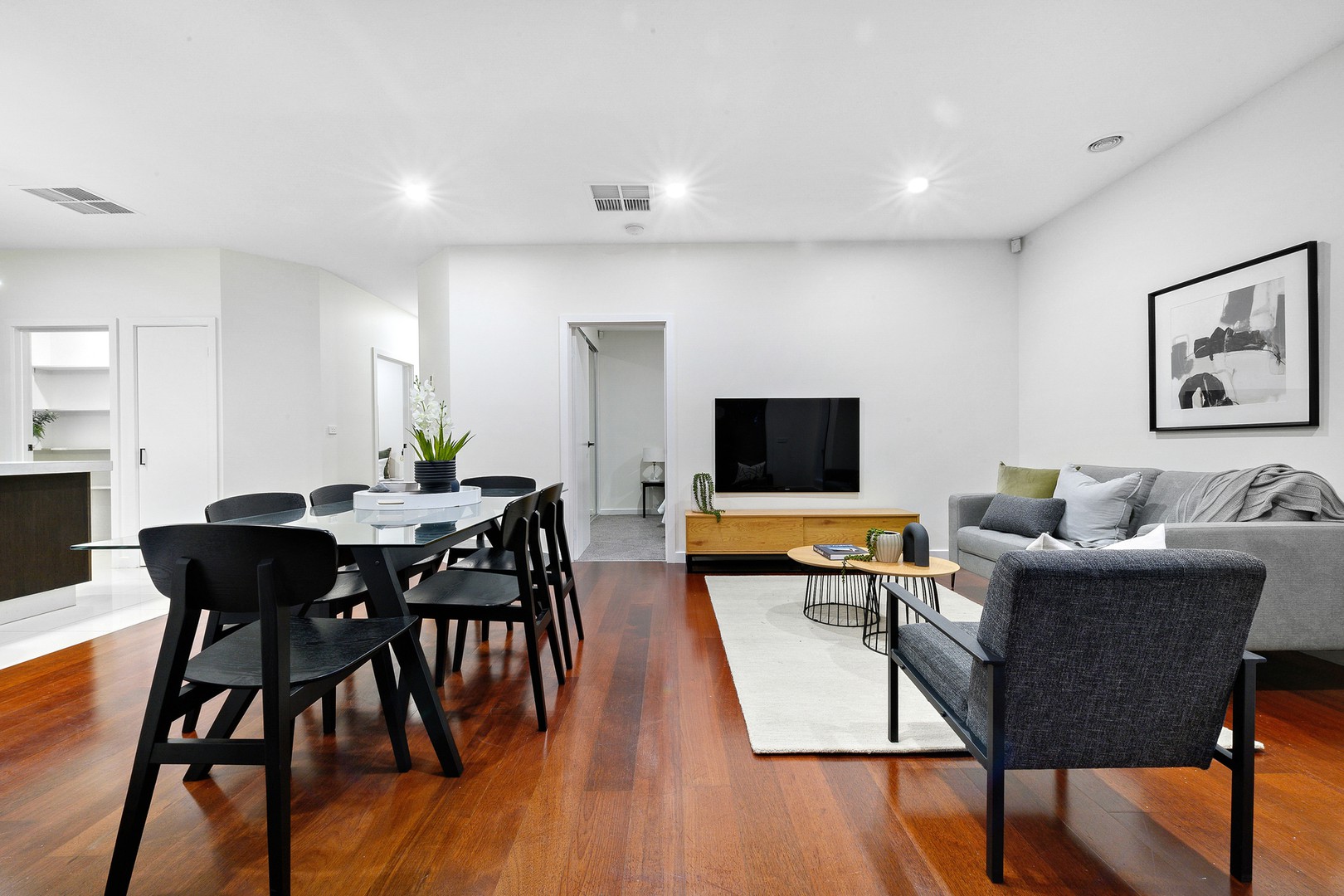 16 Dobell Crescent, Caroline Springs, VIC 3023, Caroline Springs - Thumbnail 6