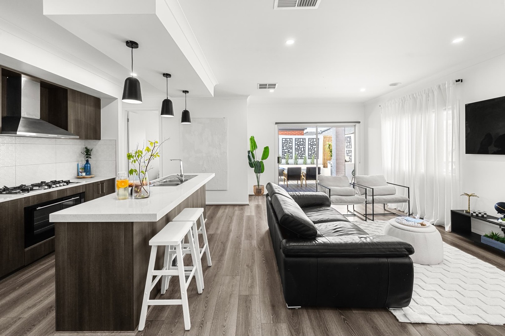 16 Dollarbird Drive, Deanside, VIC 3336 - Thumbnail 2 - 09/10/2026
