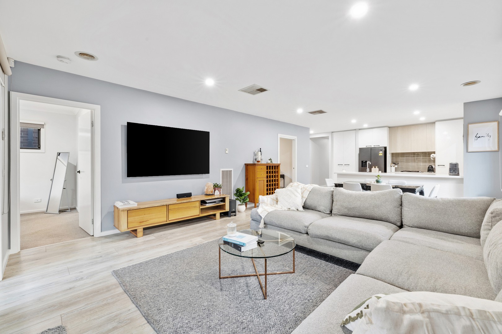 16 Eaglecrest Avenue, Fraser Rise, VIC 3336, Fraser Rise - Thumbnail 2
