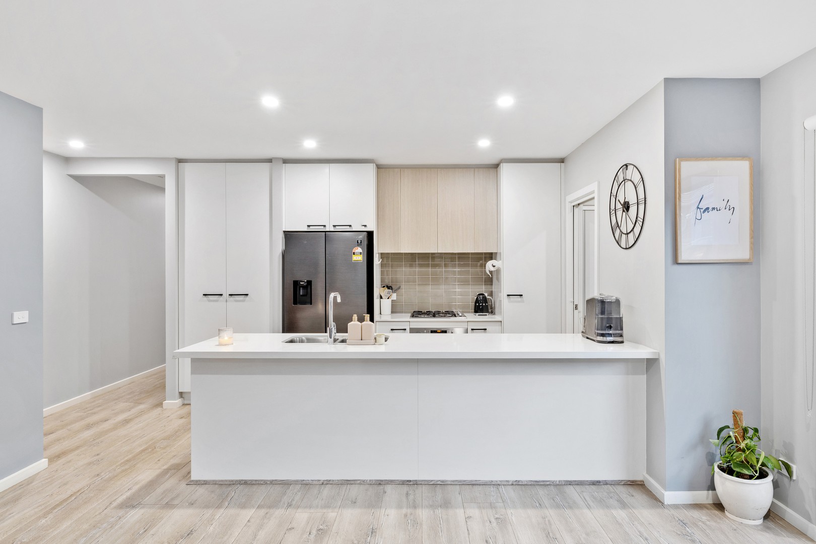 16 Eaglecrest Avenue, Fraser Rise, VIC 3336, Fraser Rise - Thumbnail 3