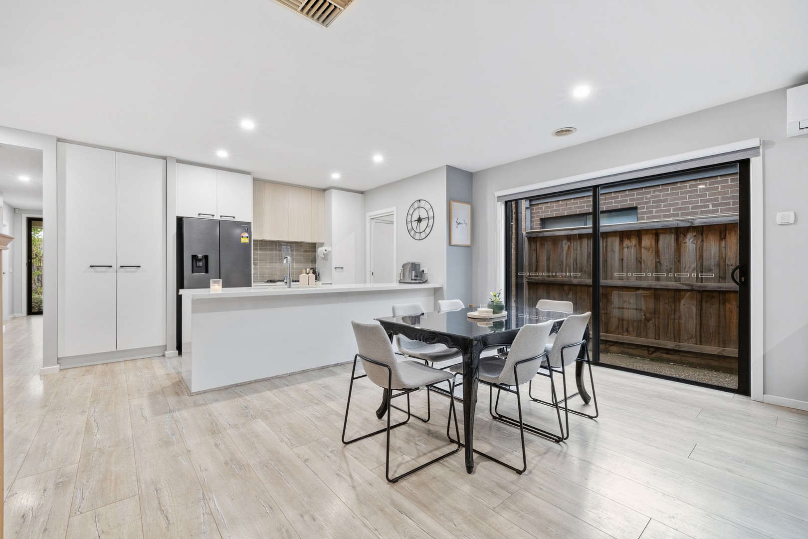 16 Eaglecrest Avenue, Fraser Rise, VIC 3336, Fraser Rise - Thumbnail 5