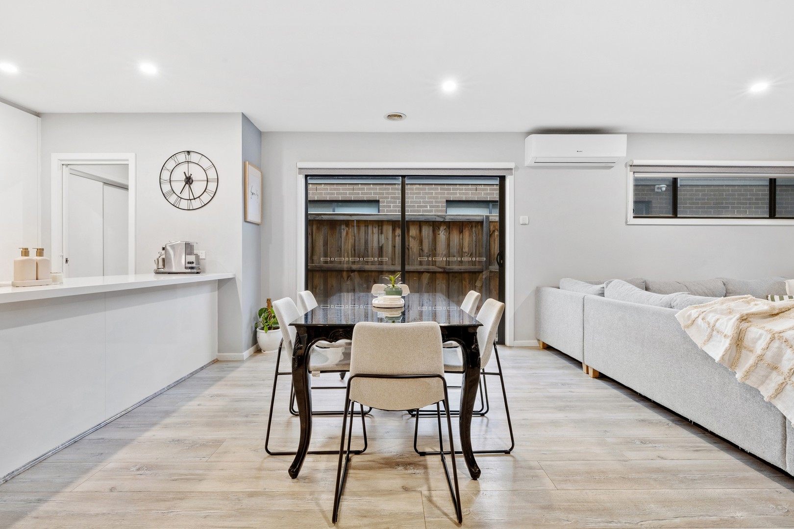 16 Eaglecrest Avenue, Fraser Rise, VIC 3336, Fraser Rise - Thumbnail 6