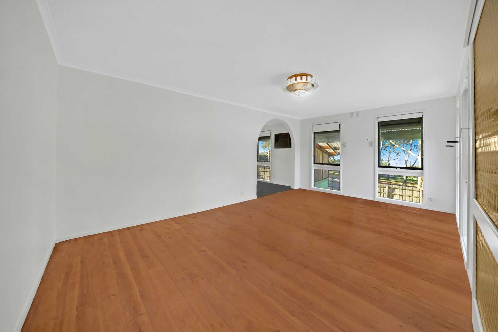 16 Ebony Drive, Bundoora, VIC 3083 - Thumbnail 2 - 07/01/2026