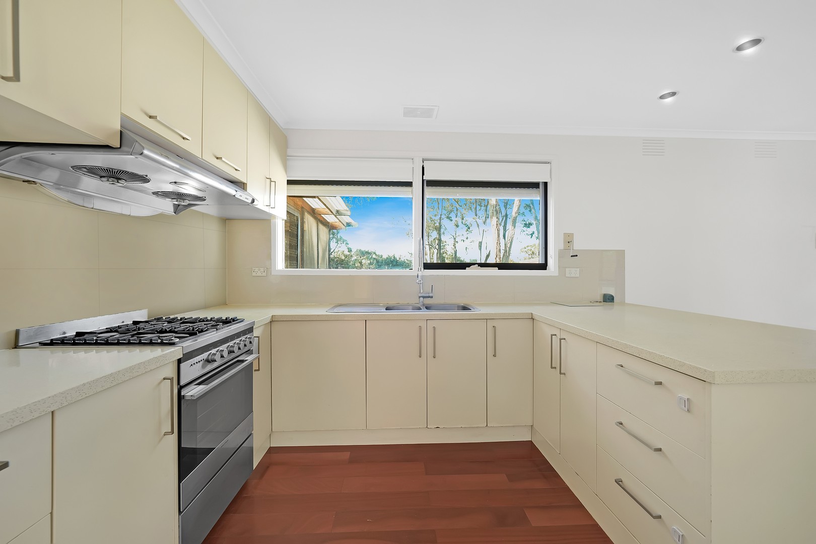 16 Ebony Drive, Bundoora, VIC 3083, Bundoora - Thumbnail 8