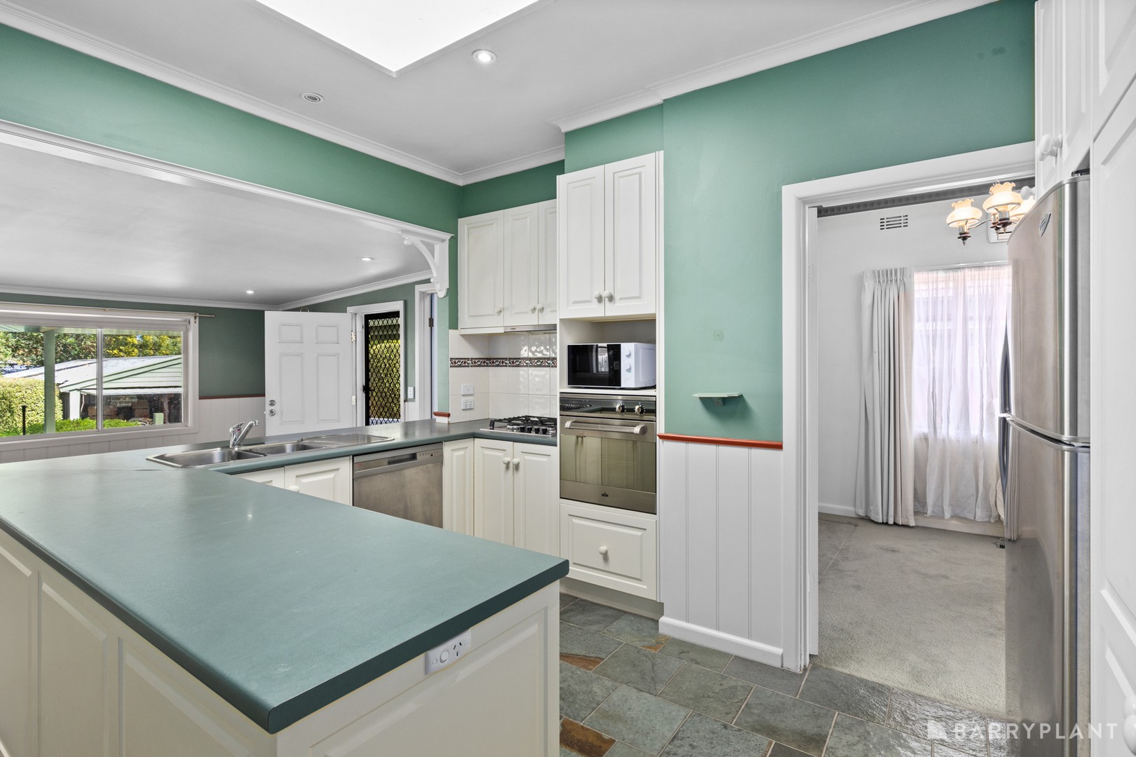 16 Ellison Street, Blackburn, VIC 3130, Blackburn - Thumbnail 2