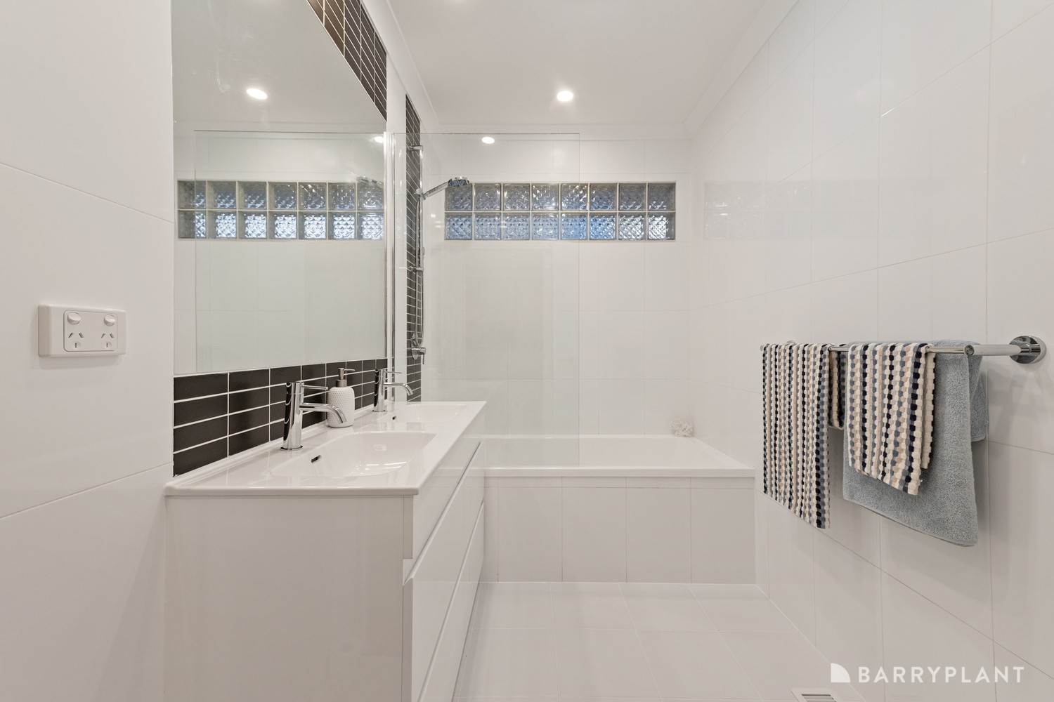 16 Elwers Street, Watsonia North, VIC 3087, Watsonia North - Thumbnail 8