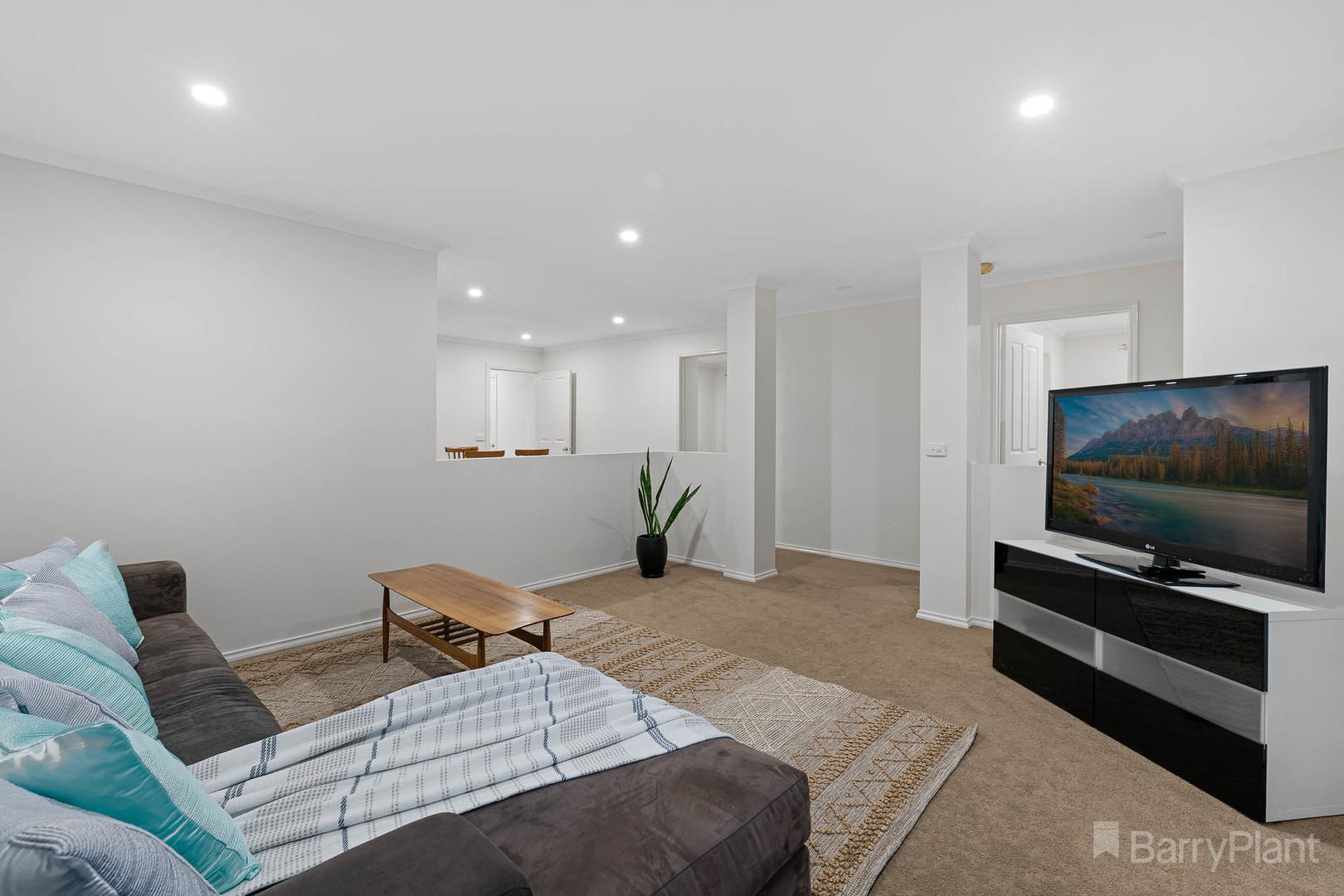 16 Emily Drive, Narre Warren, VIC 3805, Narre Warren - Thumbnail 5