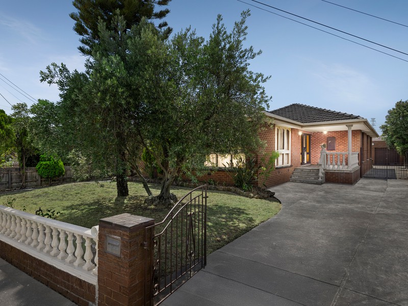 16 Erebus Street, Keilor Park, VIC 3042 - Image - 21/01/2026