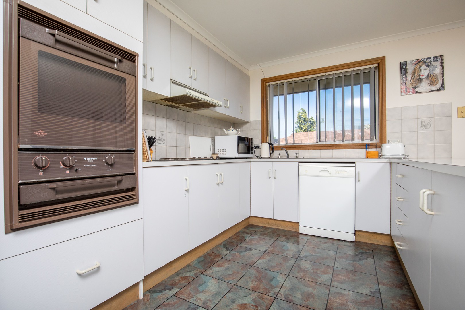 16 Etherington Drive, Mildura, VIC 3500, Mildura - Thumbnail 5
