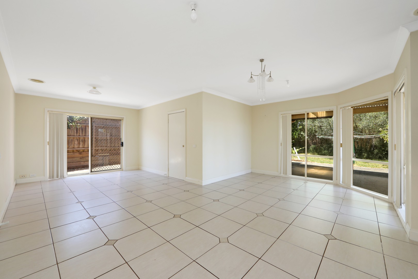 16 Eureka Court, Narre Warren, VIC 3805, Narre Warren - Thumbnail 5