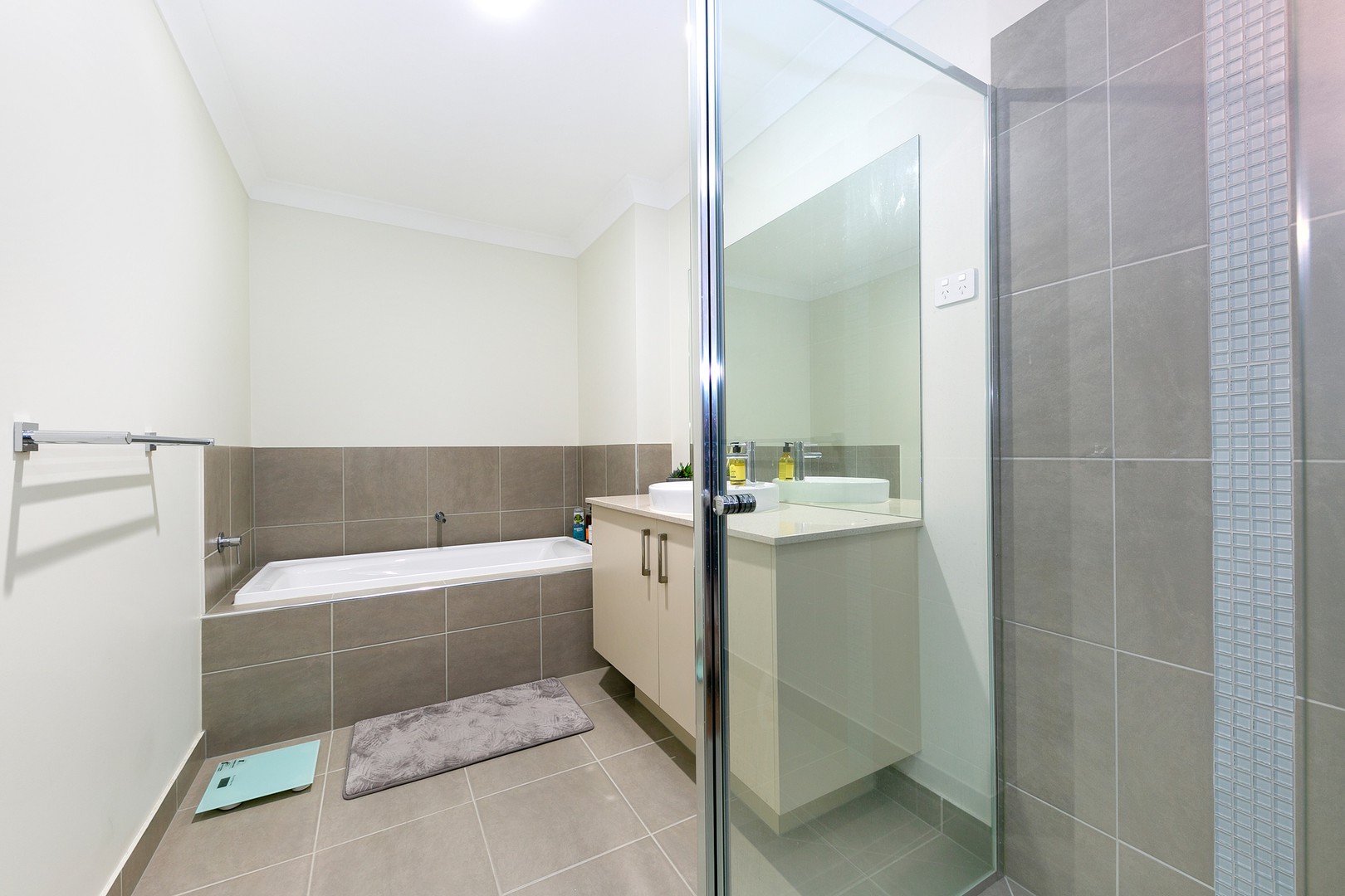 16 Ezra Crescent, Officer, VIC 3809, Officer - Thumbnail 8