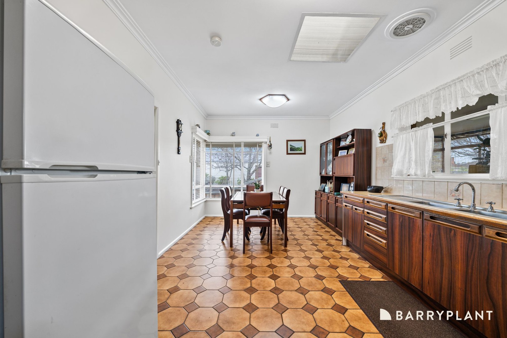 16 Ferndale Road, Sunshine North, VIC 3020, Sunshine North - Thumbnail 7