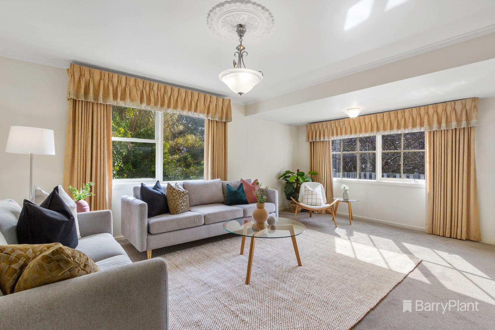 16 Ferny Creek Avenue, Upper Ferntree Gully, VIC 3156, Upper Ferntree Gully - Thumbnail 3