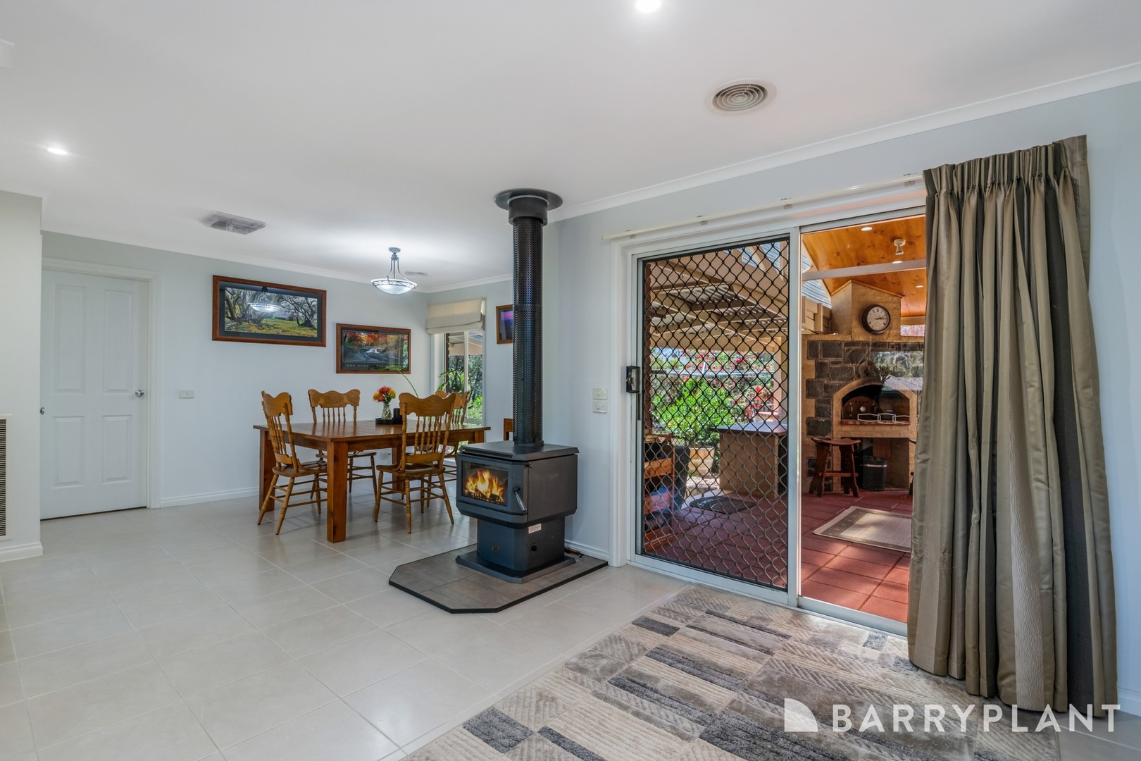 16 Forest Drive, Ascot, VIC 3551, Ascot - Thumbnail 5