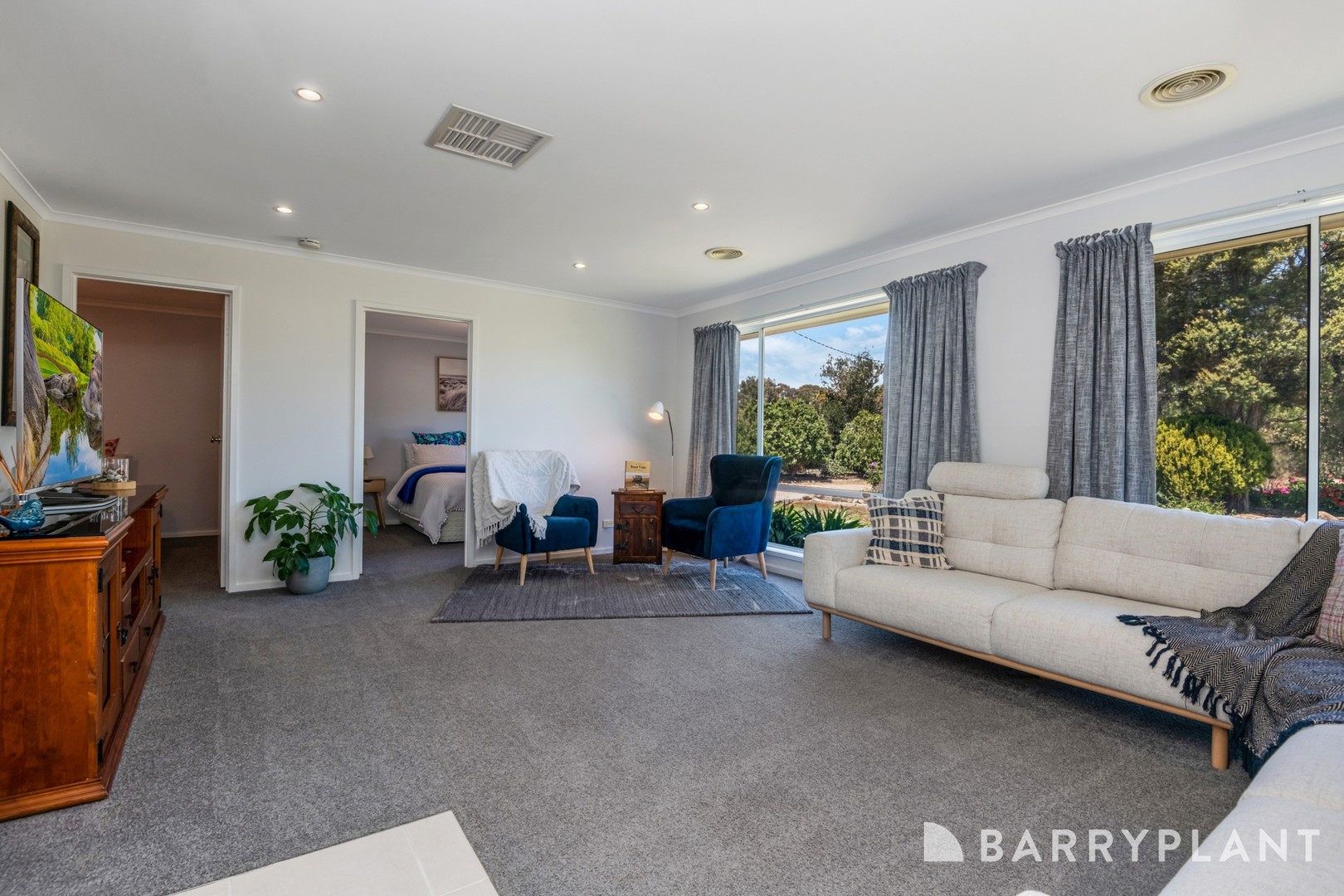 16 Forest Drive, Ascot, VIC 3551, Ascot - Thumbnail 6