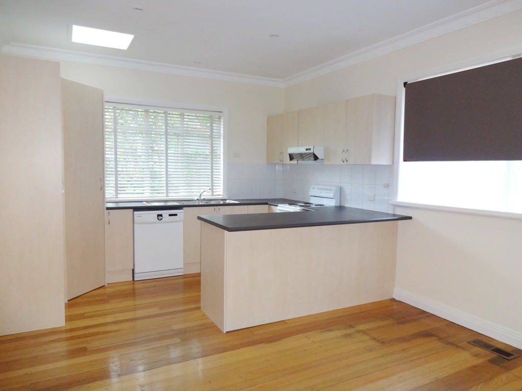 16 Forster Street, Mitcham, VIC 3132, Mitcham - Thumbnail 7