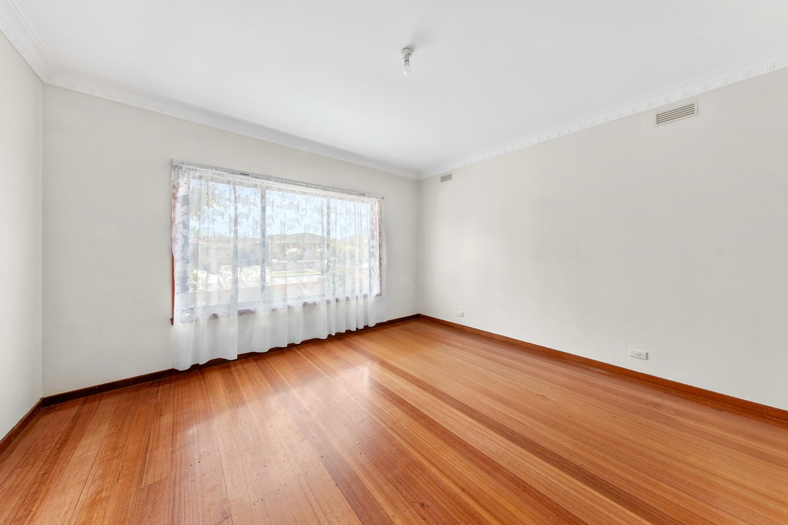 16 Fremont Parade, Sunshine West, VIC 3020, Sunshine West - Thumbnail 2