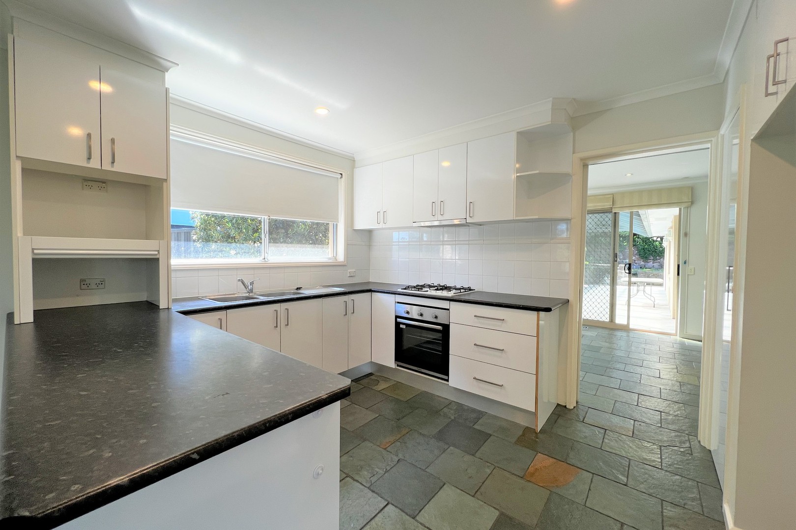 16 Garden Avenue, Keilor, VIC 3036, Keilor - Thumbnail 4