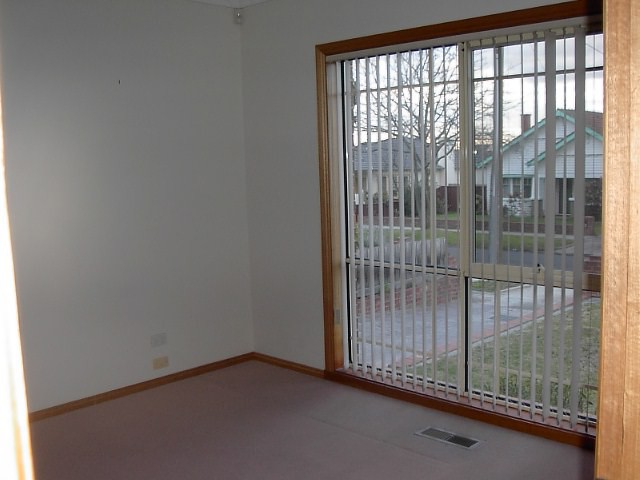 16 Gavan Street, Camberwell, VIC 3124, Camberwell - Thumbnail 5