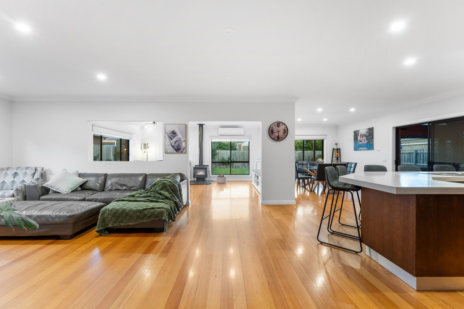16 Glenview Court, Hillside, VIC 3037, Hillside - Thumbnail 4