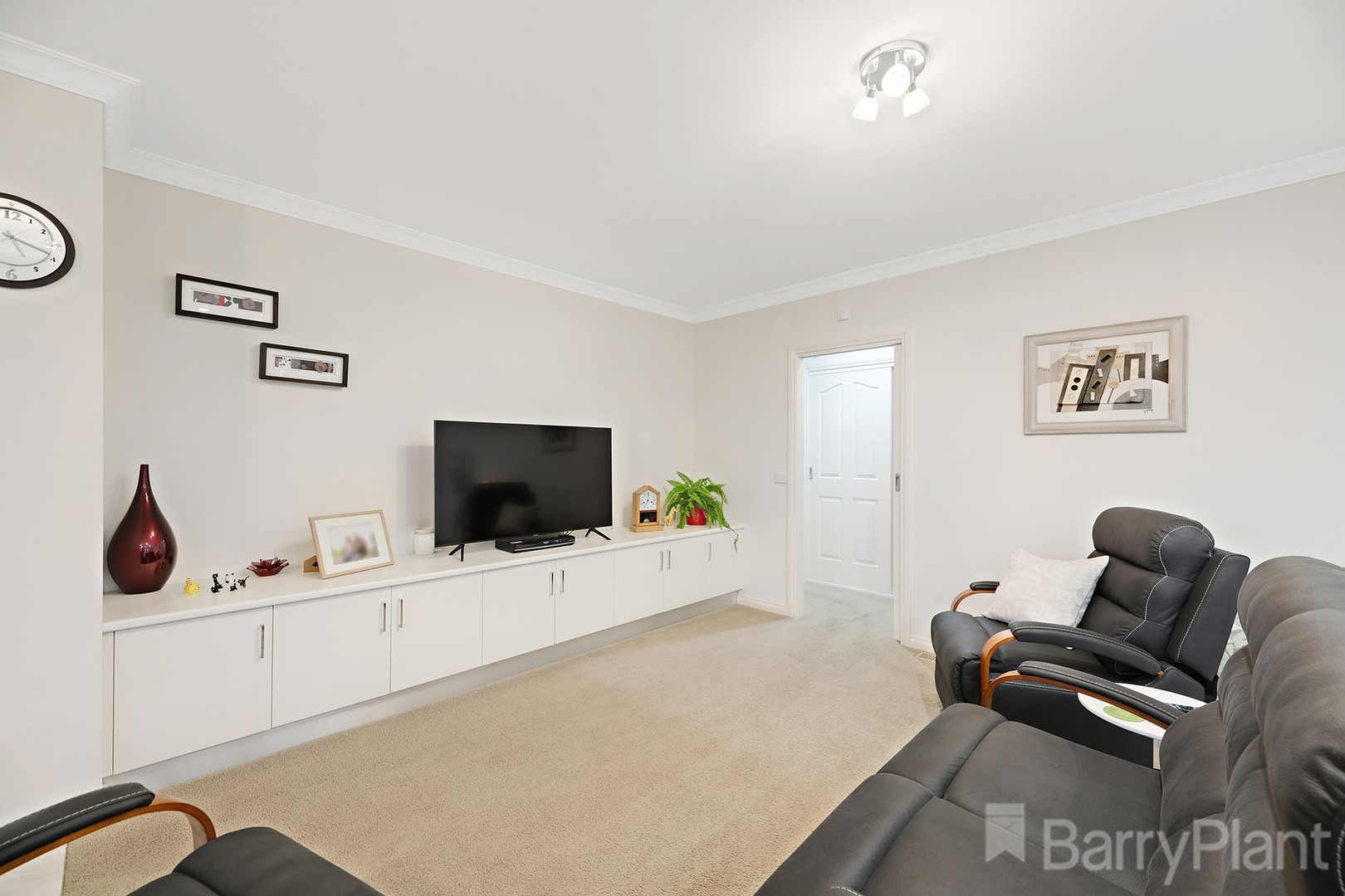 16 Grange Crescent, Warragul, VIC 3820, Warragul - Thumbnail 5